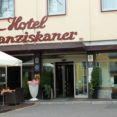 Franziskaner Szálloda 3*